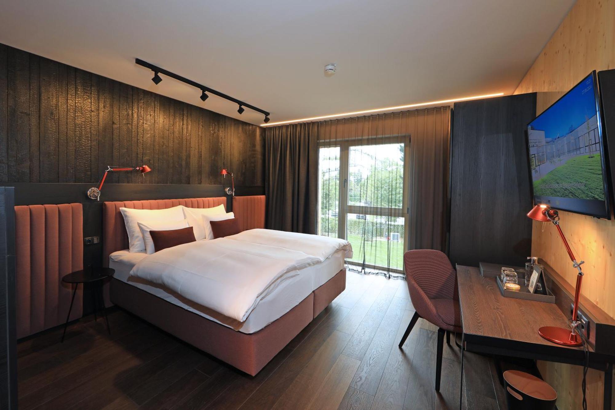 Hotel Steiermarkhof Graz - Aus Holz Gebaut, Von Huegeln Gekuesst ภายนอก รูปภาพ