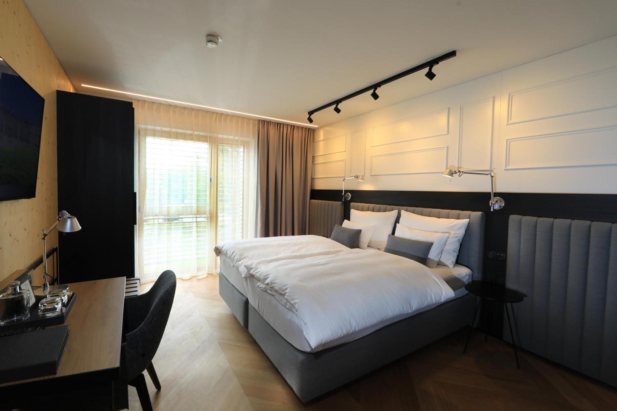 Hotel Steiermarkhof Graz - Aus Holz Gebaut, Von Huegeln Gekuesst ภายนอก รูปภาพ