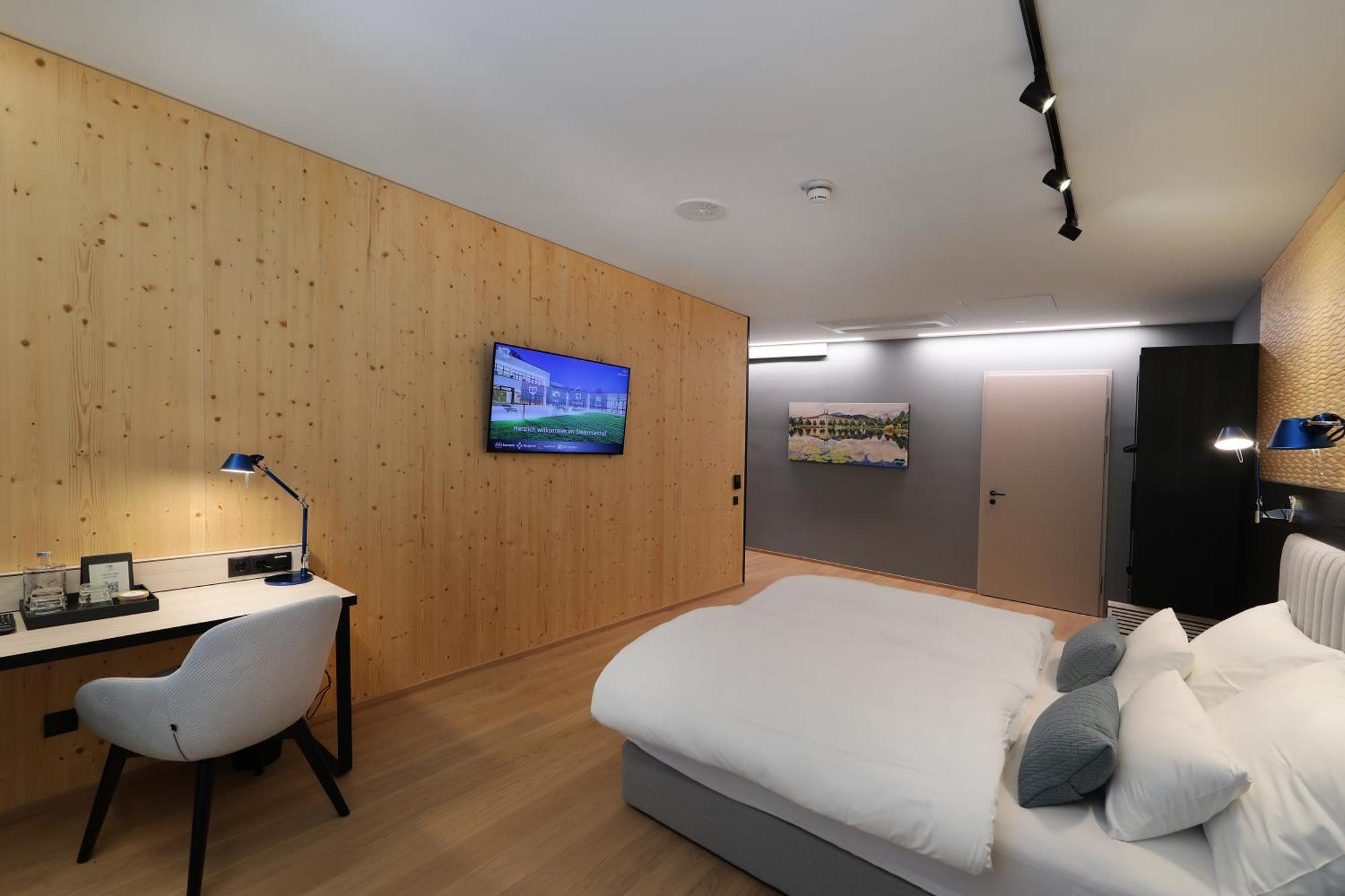 Hotel Steiermarkhof Graz - Aus Holz Gebaut, Von Huegeln Gekuesst ภายนอก รูปภาพ