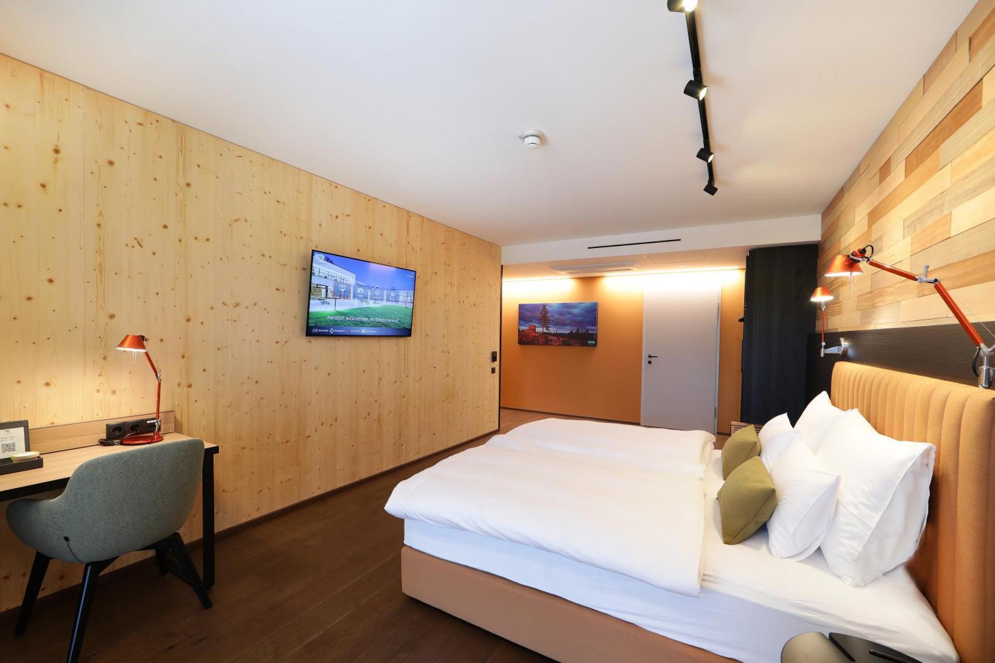Hotel Steiermarkhof Graz - Aus Holz Gebaut, Von Huegeln Gekuesst ภายนอก รูปภาพ