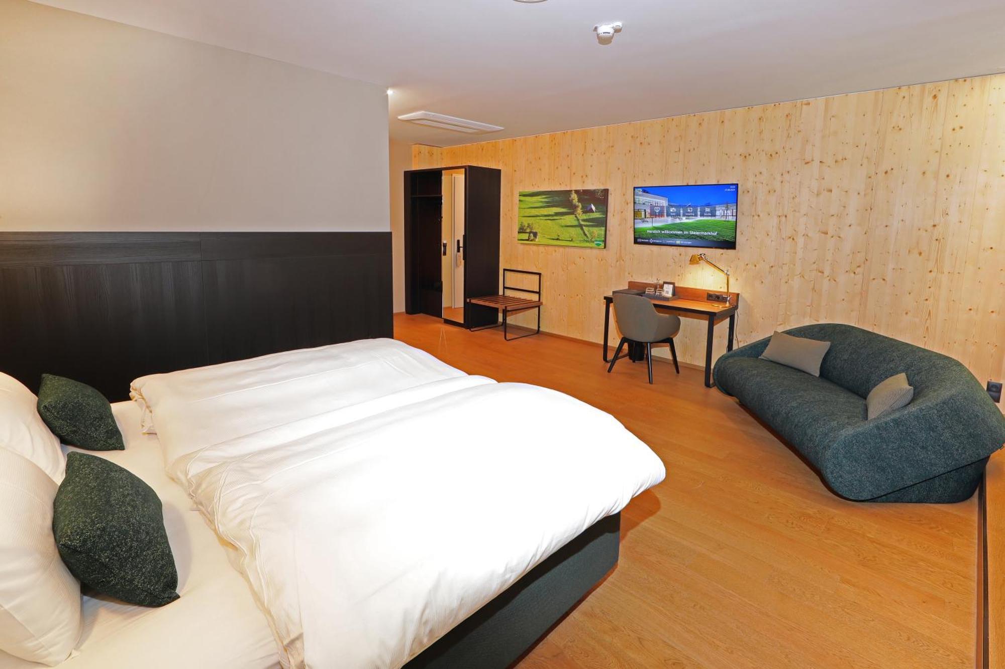Hotel Steiermarkhof Graz - Aus Holz Gebaut, Von Huegeln Gekuesst ภายนอก รูปภาพ