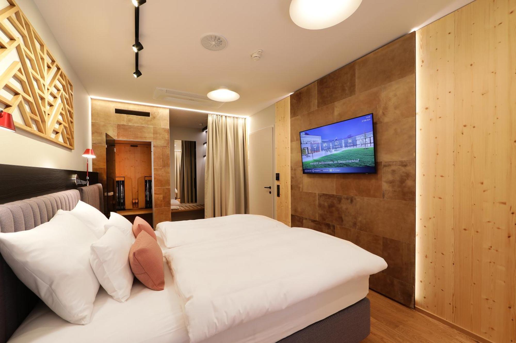 Hotel Steiermarkhof Graz - Aus Holz Gebaut, Von Huegeln Gekuesst ภายนอก รูปภาพ